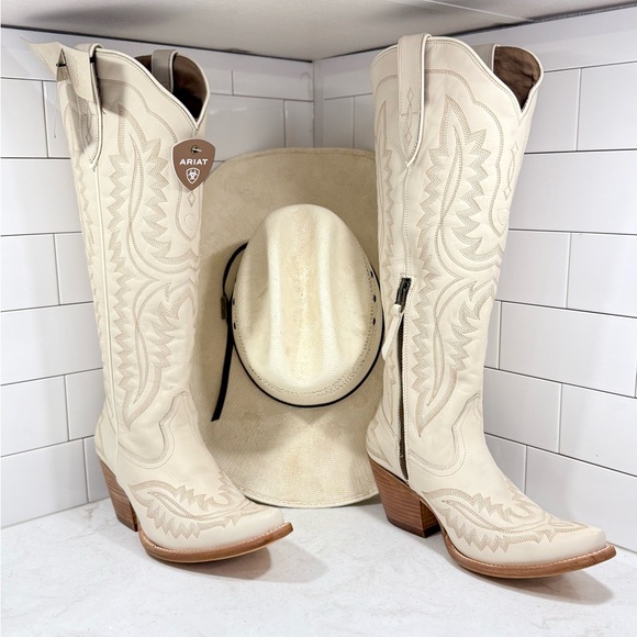 Ariat Casanova Western Boots - Picture 10 of 15